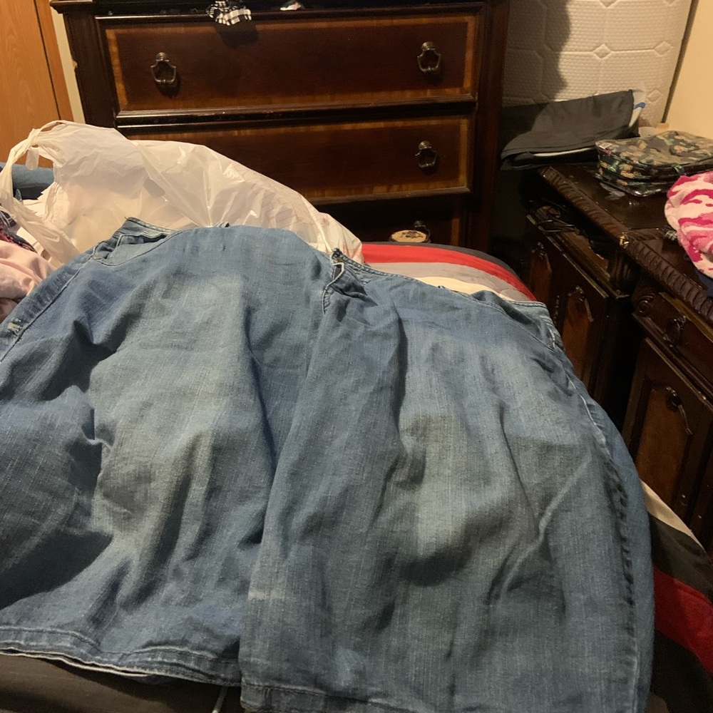 Avenue Bermuda shorts